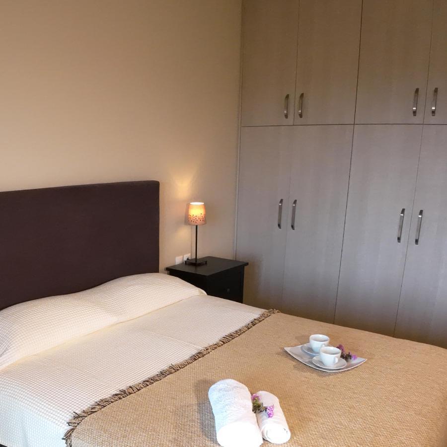 Ελιάδες - Eliades Apartments Каристос Экстерьер фото
